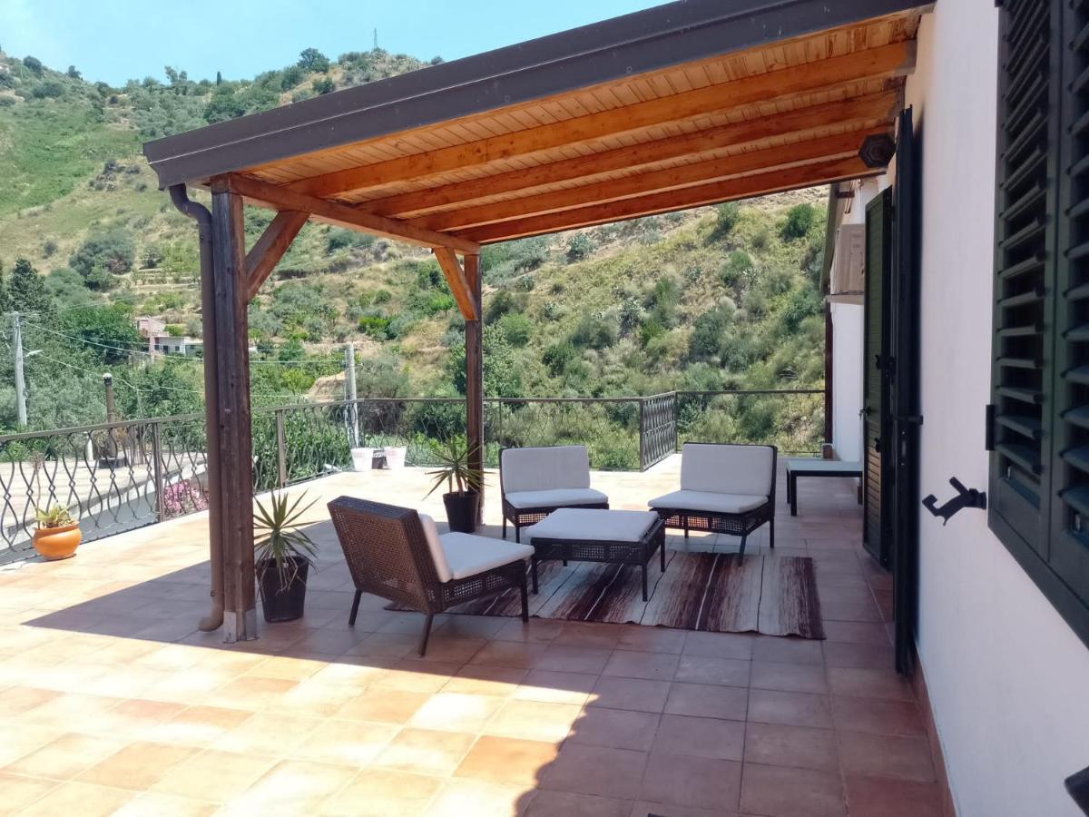 Flat With Panoramic Terrace And Private Pool Mt5X3 Apartman Taormina Kültér fotó