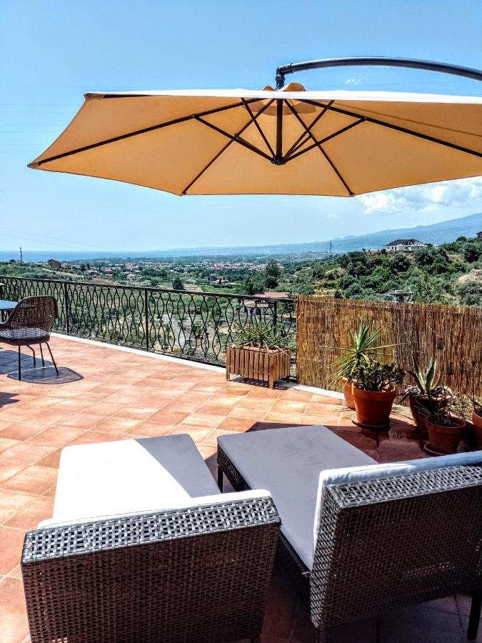 Flat With Panoramic Terrace And Private Pool Mt5X3 Apartman Taormina Kültér fotó