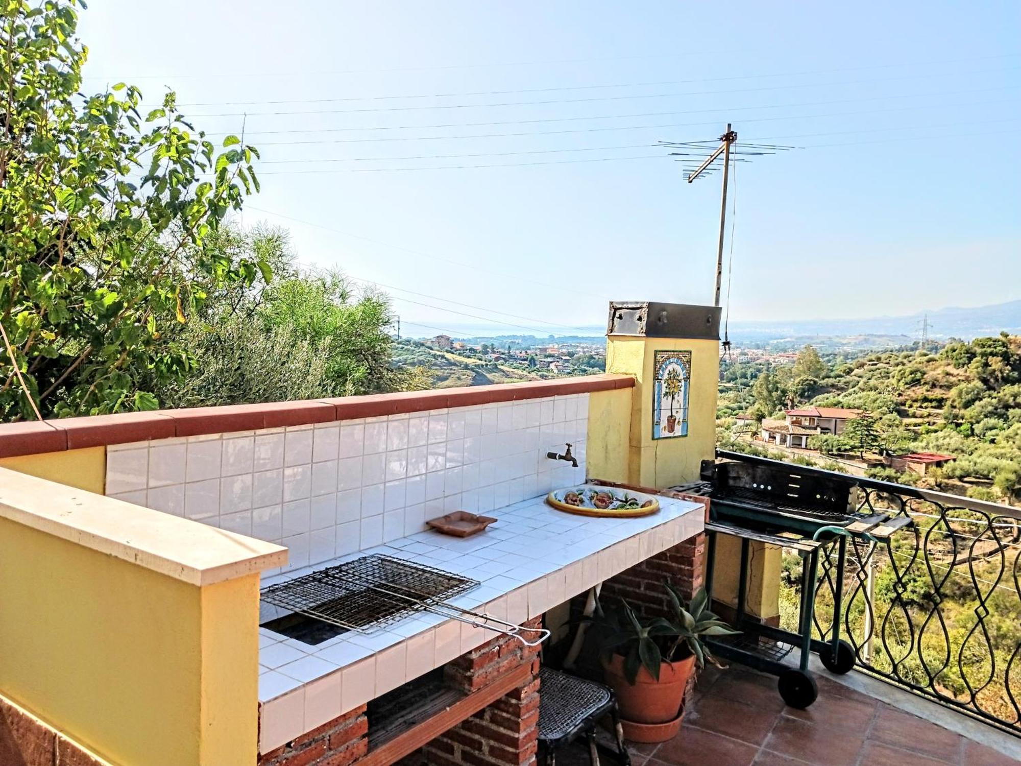 Flat With Panoramic Terrace And Private Pool Mt5X3 Apartman Taormina Kültér fotó