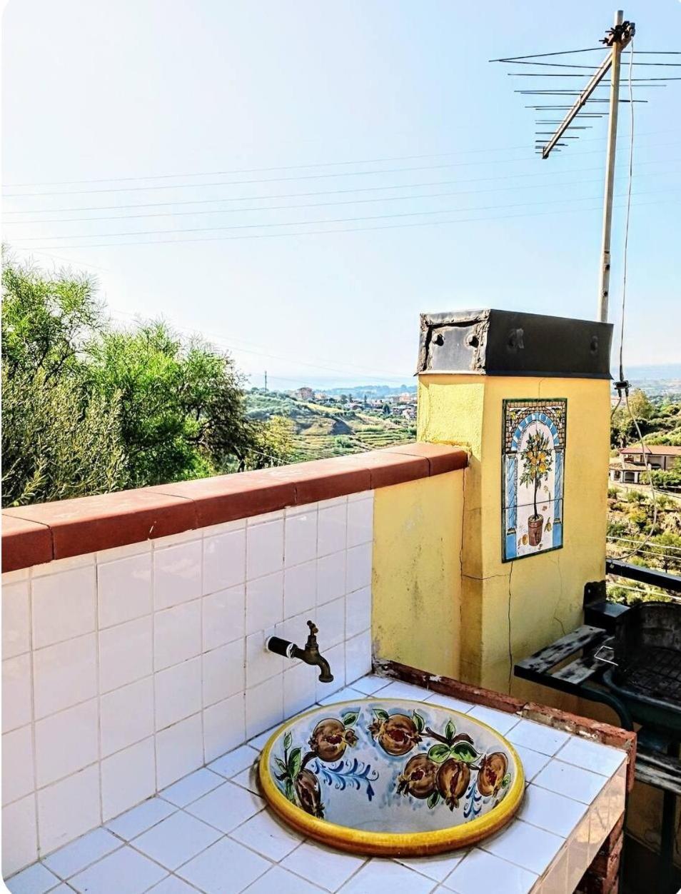Flat With Panoramic Terrace And Private Pool Mt5X3 Apartman Taormina Kültér fotó